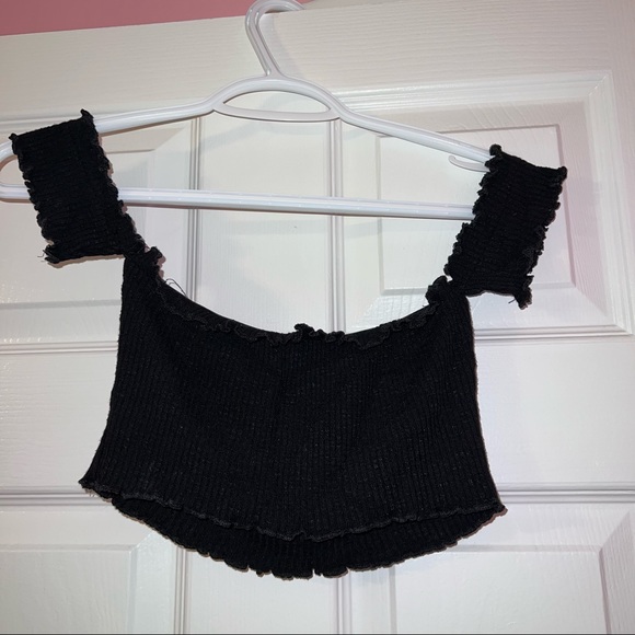 M by Mendocino cropped bra like top with off the shoulder sleeves - Picture 2 of 2